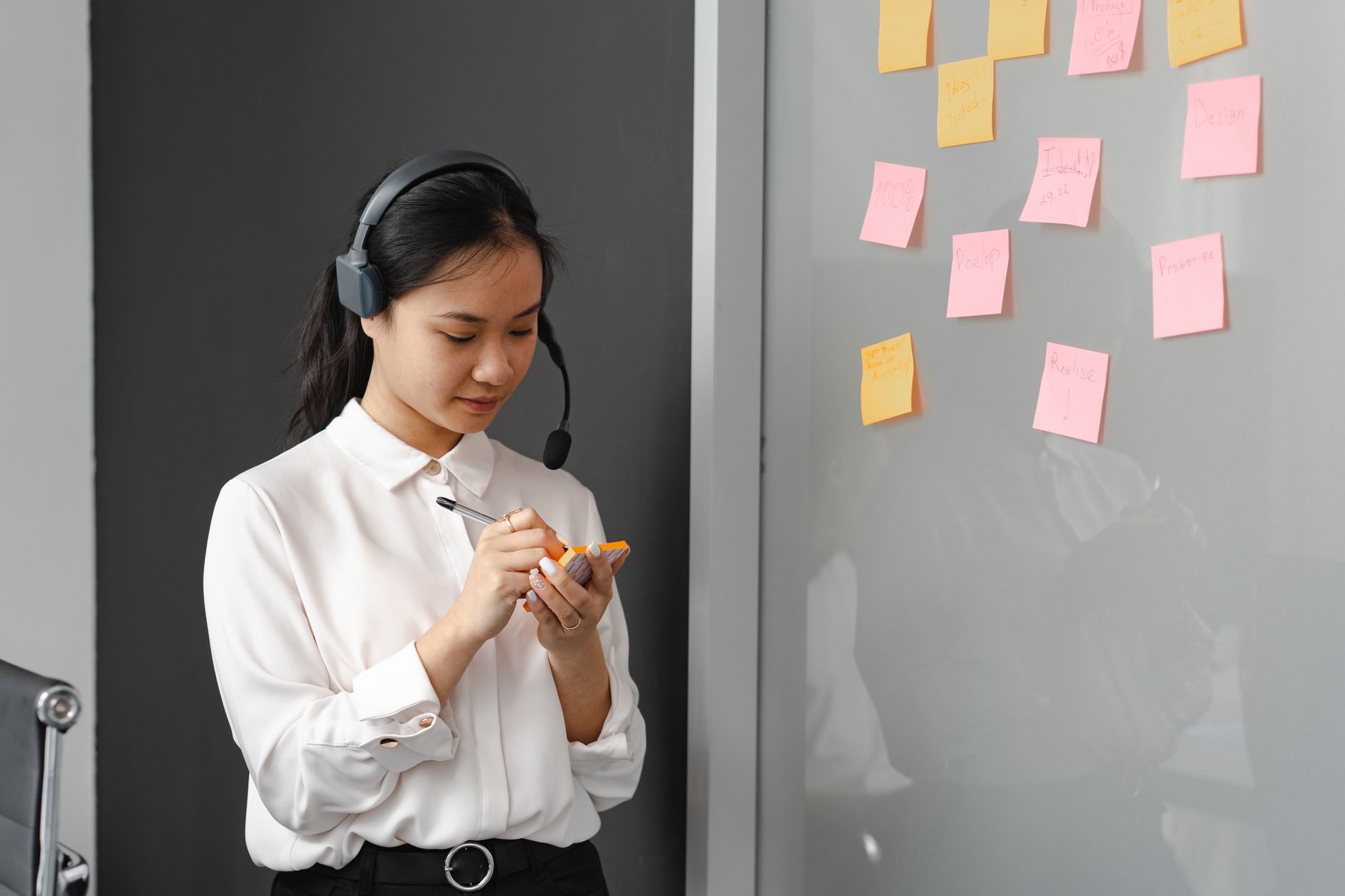 Customer journey map: stages, touchpoints, and where sales leak